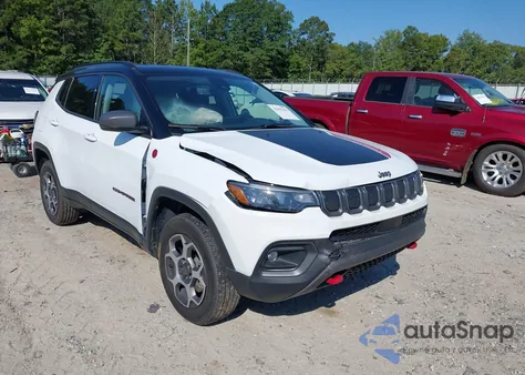 2022 Jeep Compass Trailhawk 4X4 from USA, damaged, VIN 3C4NJDDB5NT133241